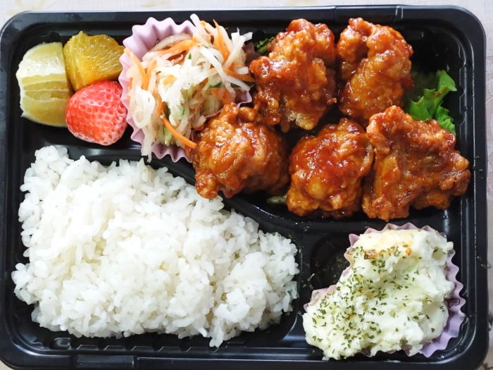 ヤムニョムチキン弁当